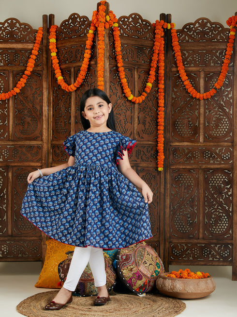 Girl's Blue Printed Frock With Leggings Set